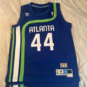 Adidas Hardwood Classic “Pistol” Pete Maravich Hawks jersey 1971-1972
